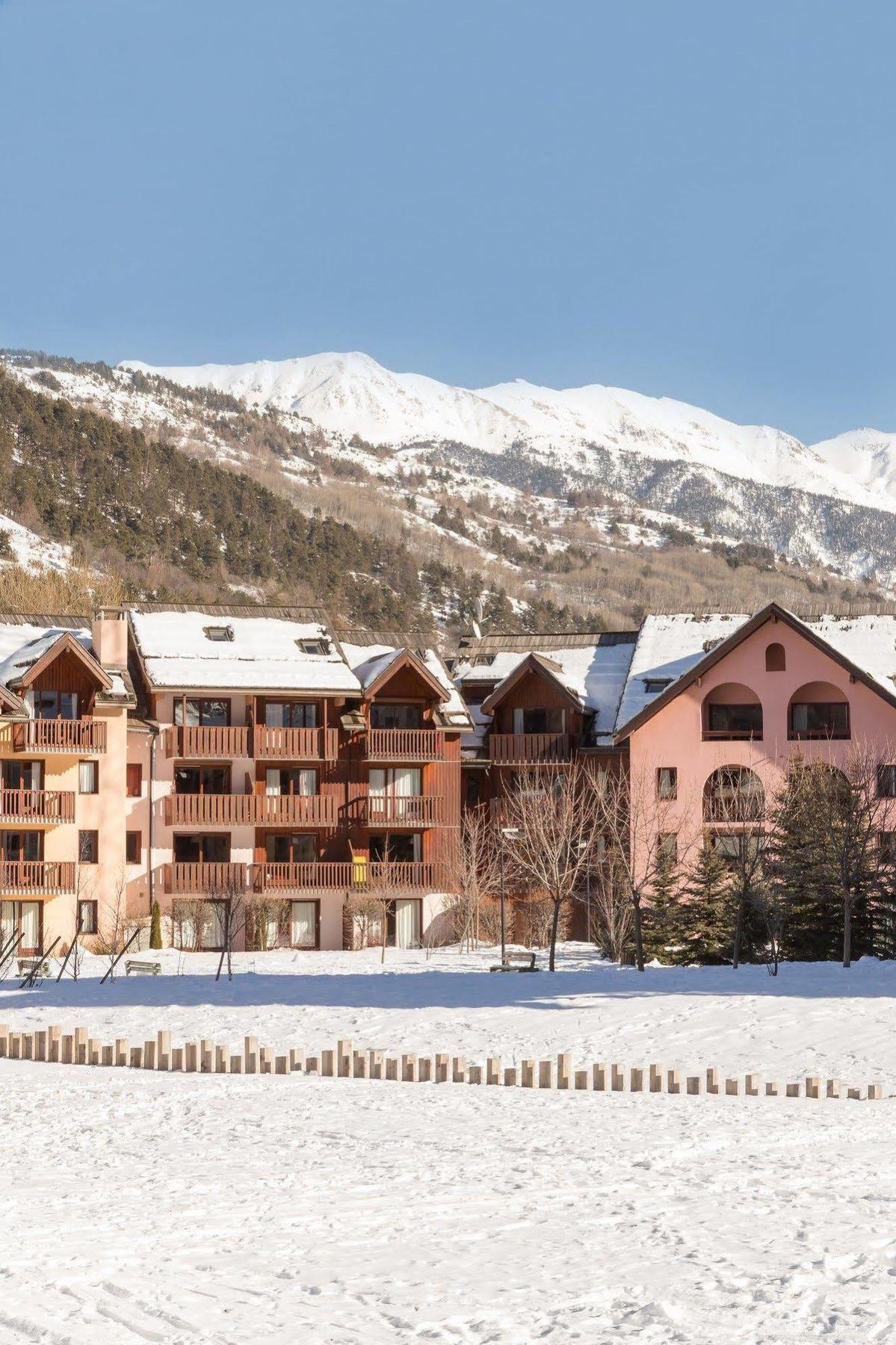 Residence Pierre & Vacances L'Alpaga Ла-Саль-лез-Альп Экстерьер фото